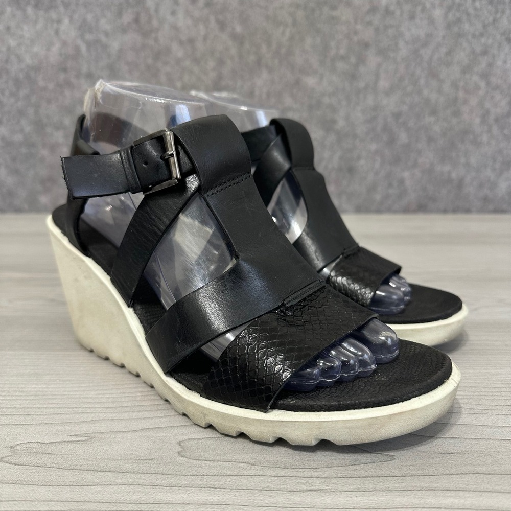 ECCO Freja Wedge Sandals Womens 39 US 8-8.5 Black Leather Snake Embossed